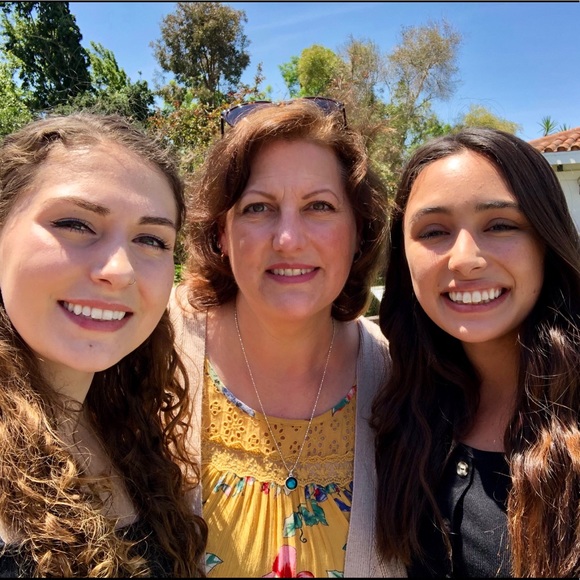 Meet your Posher, Karmen - Picture 4 of 8